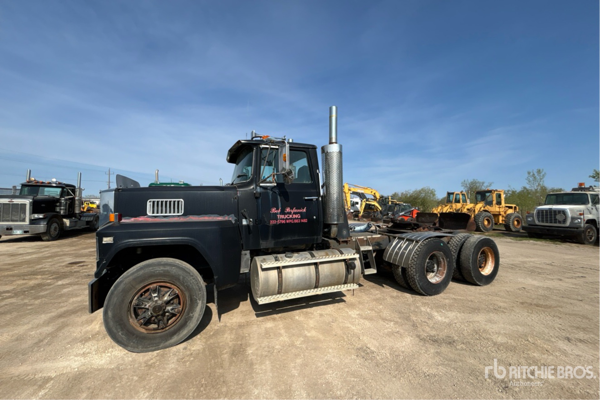 General Appearance with Imagen: esquina delantera izquierda