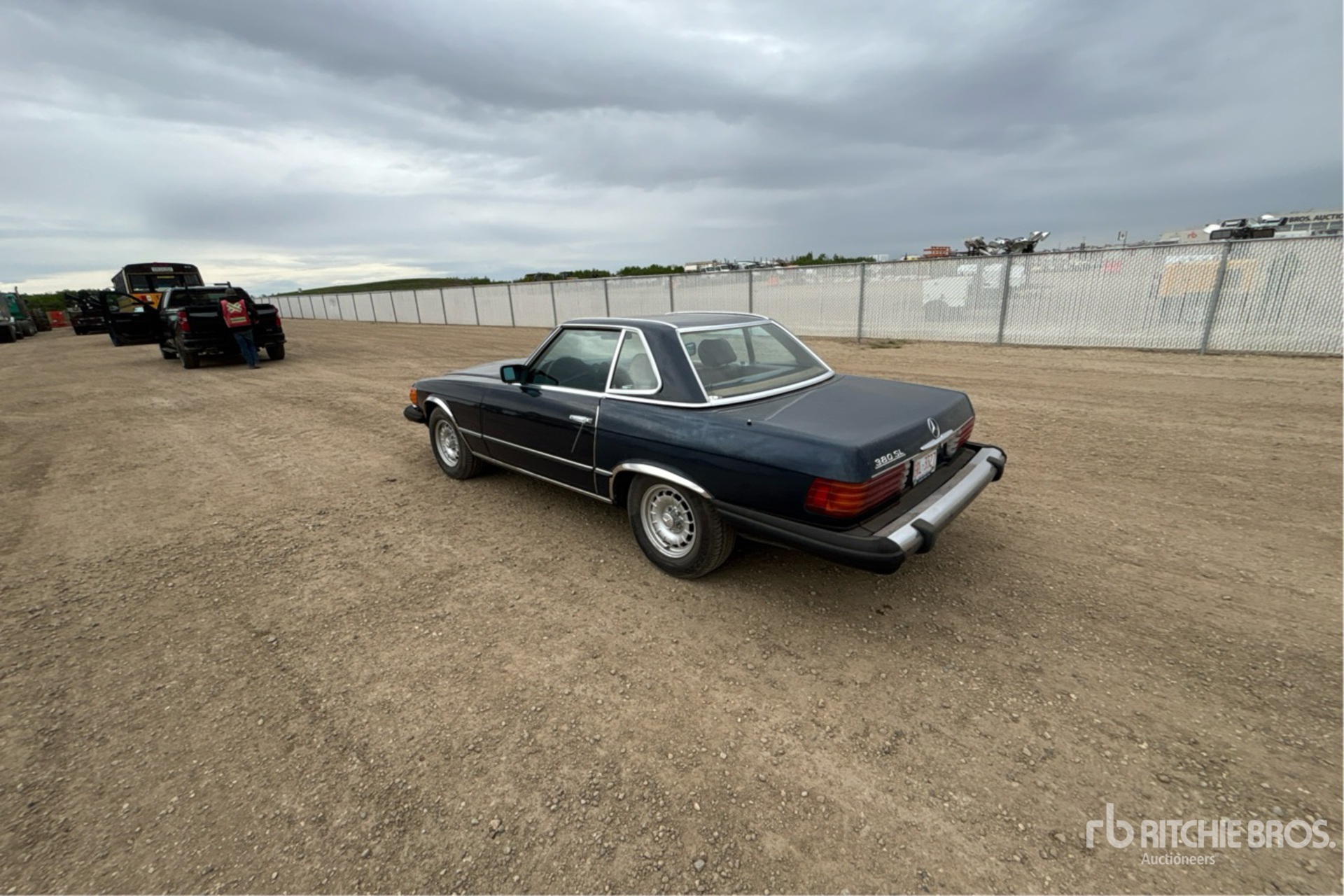 General Appearance with Picture, Left Rear Corner