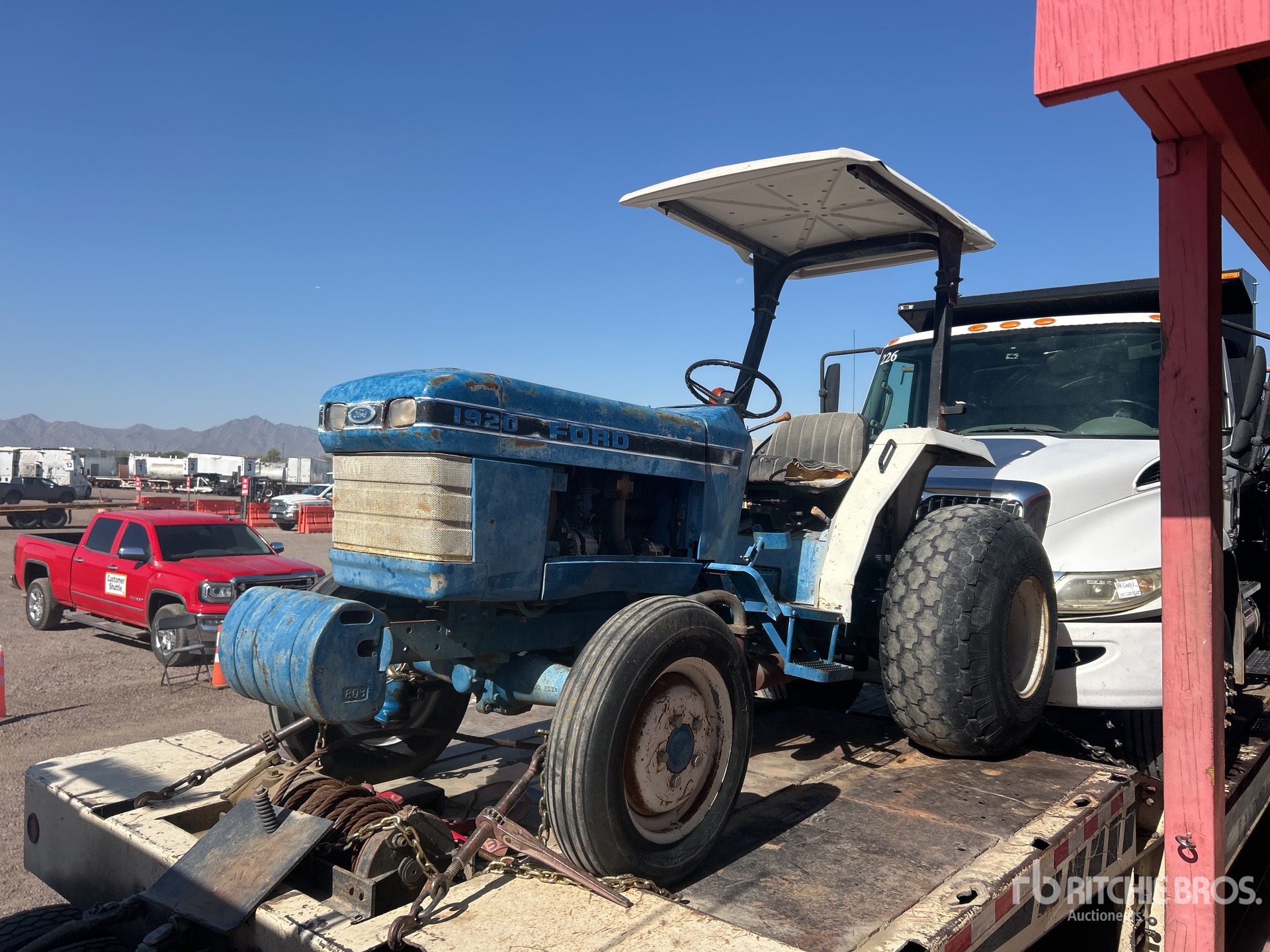 Photo of a 2000 Ford 1920