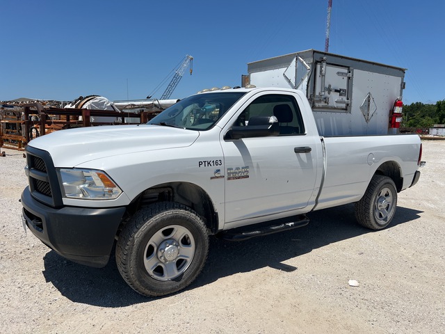 2016 Ram 3500 ST 4x4 Pickup 2016 Ram 3500 ST 4x4 Pickup