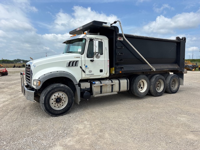2018 Mack GU713 8x4 Tri/A Dump Truck