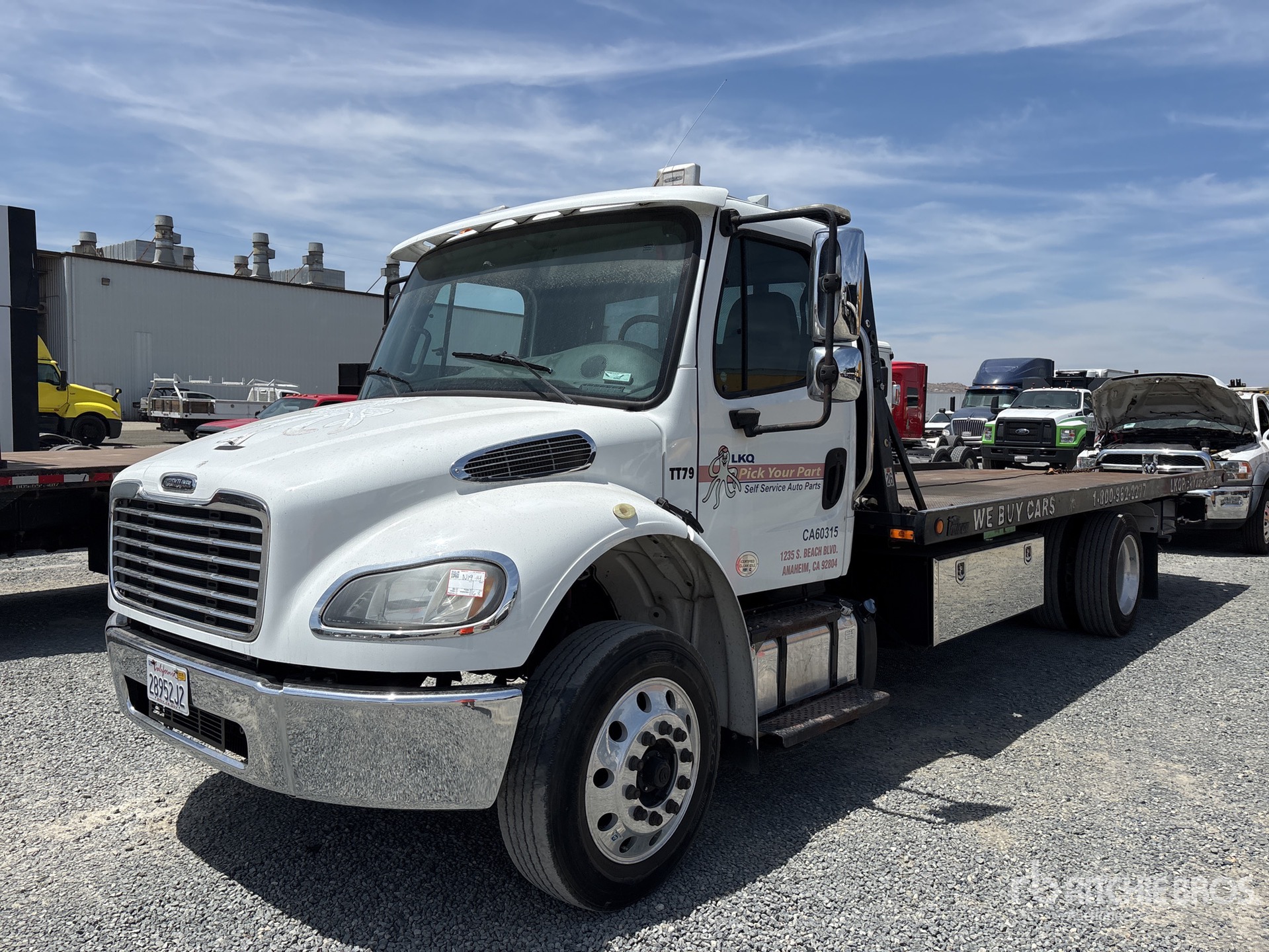 Photo of a 2018 Freightliner M2 106