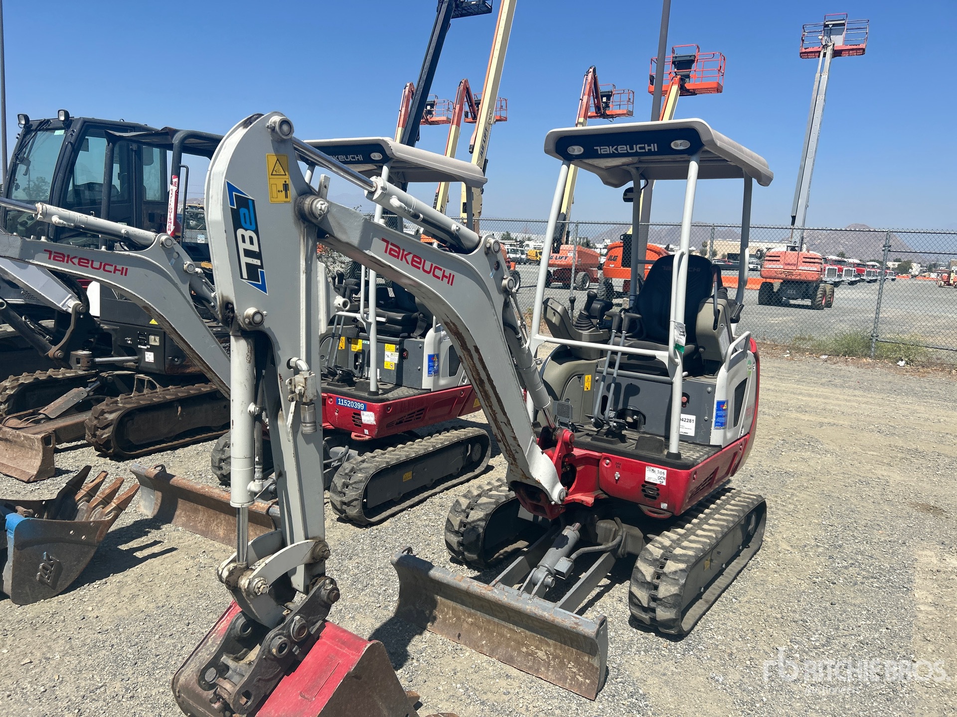 Photo of a 2022 Takeuchi TB20E
