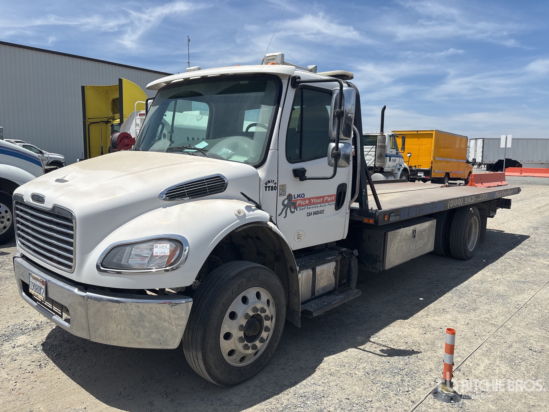 Photo of a 2018 Freightliner M2 106