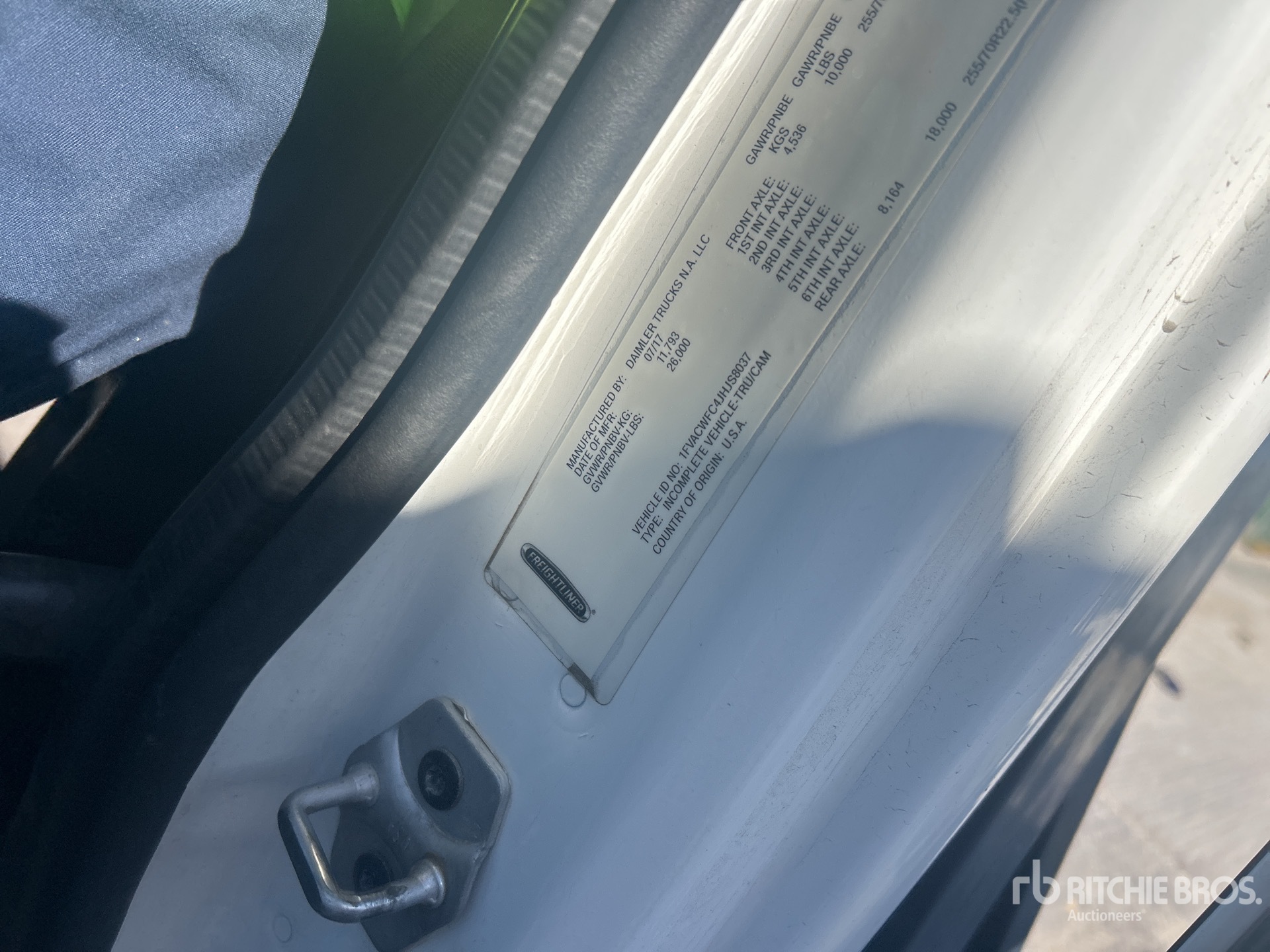 Photo of a 2018 Freightliner M2 106