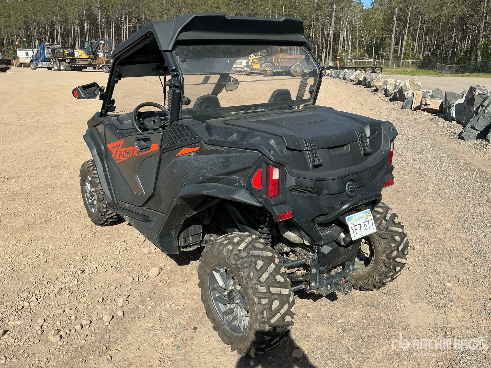 General Appearance with Picture, Left Rear Corner