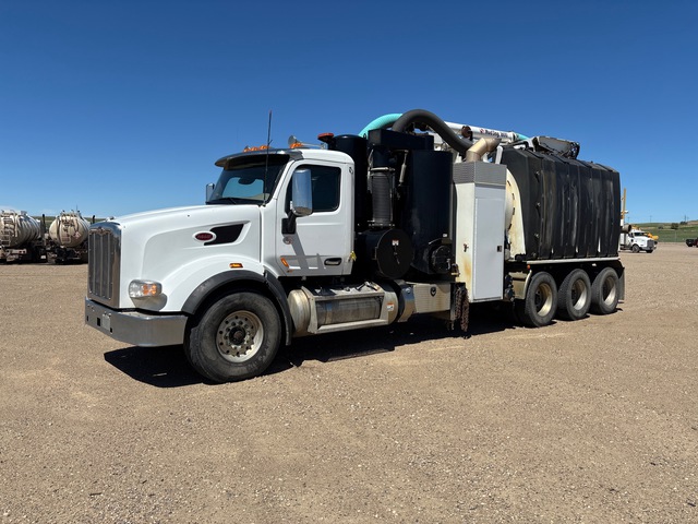 2019 Super Products Mud Dog 1600 on 2020 Peterbilt 567 8x6 Combination Wash/ Vacuum Tanker Truck