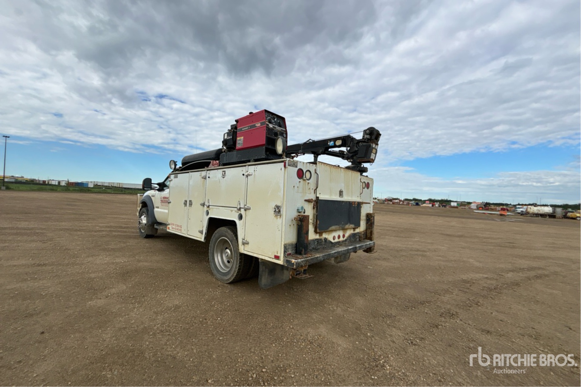 General Appearance with Picture, Left Rear Corner