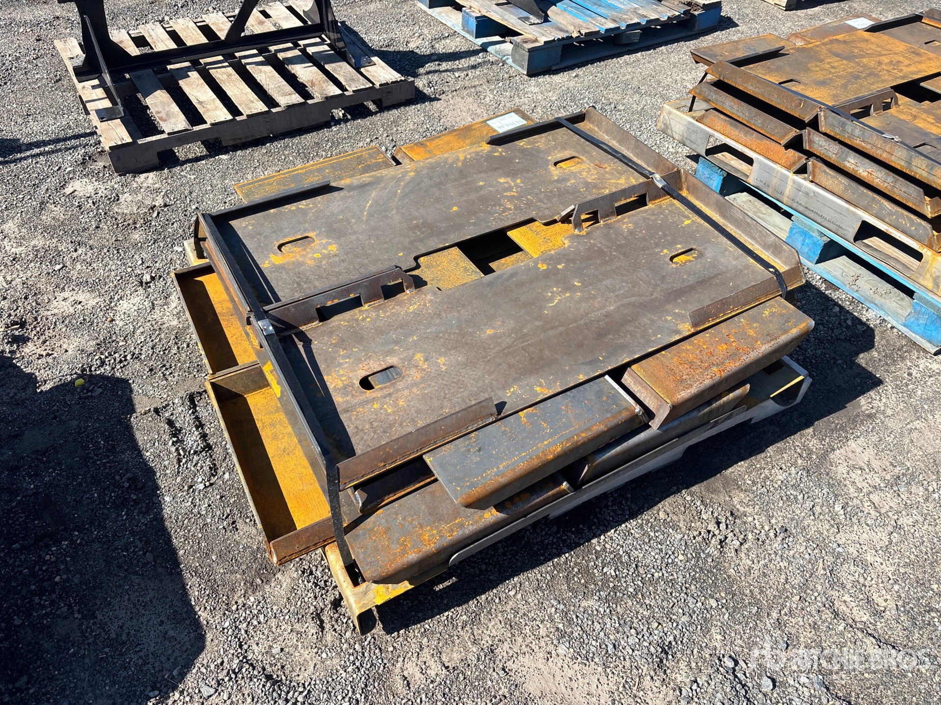 Aspect général with Image, coin arrière droit