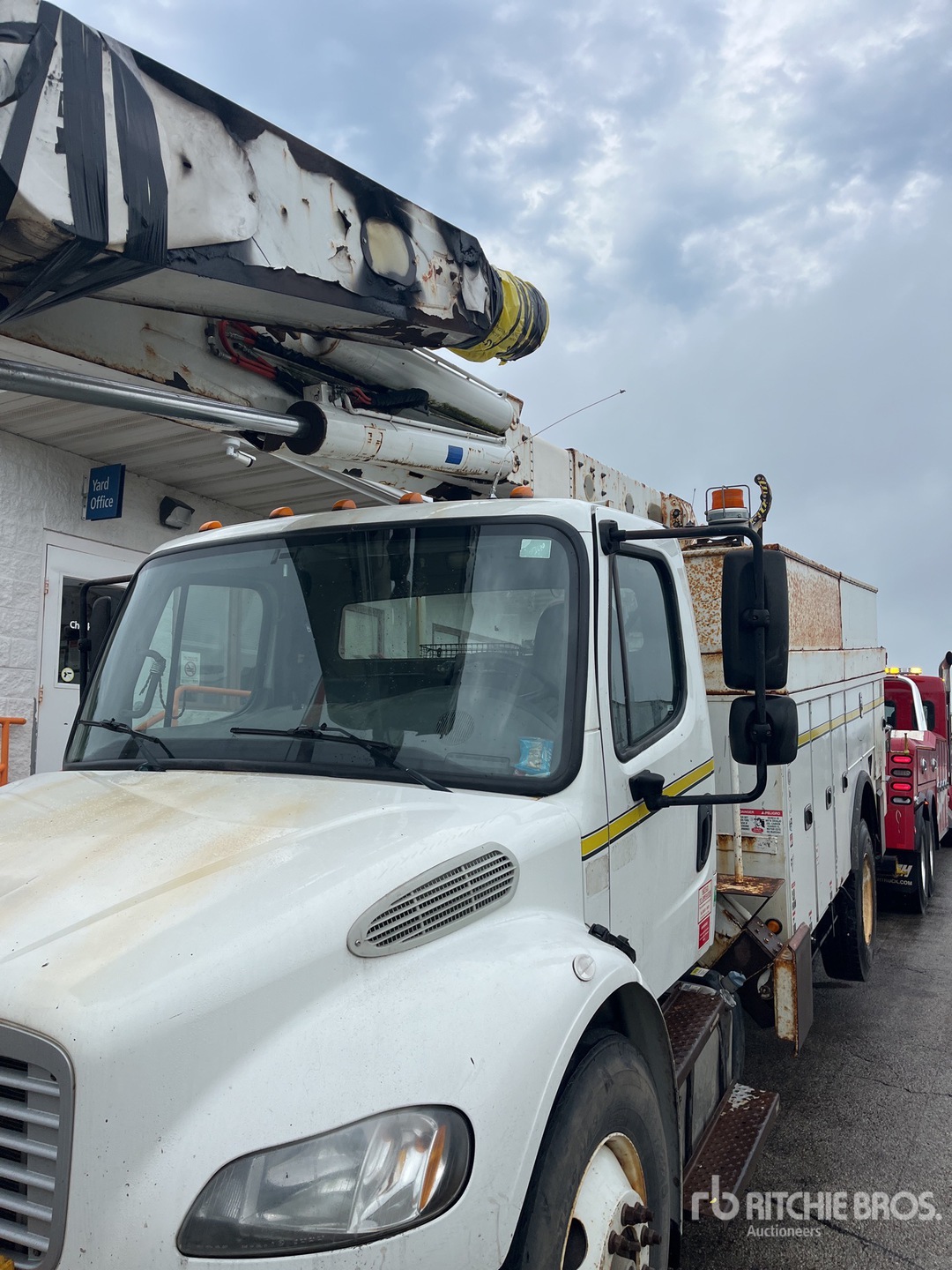 2015 Freightliner M2 106