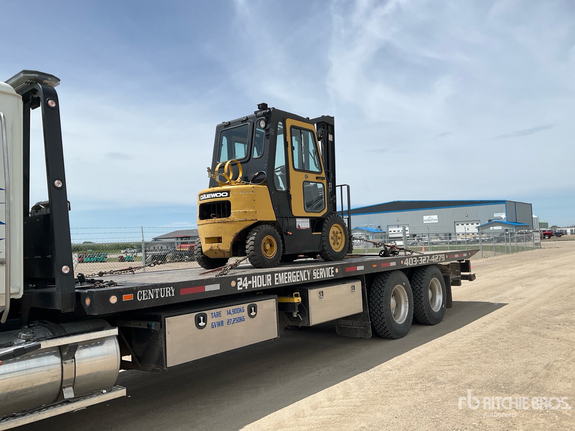 Photo of a 2000 Daewoo G30