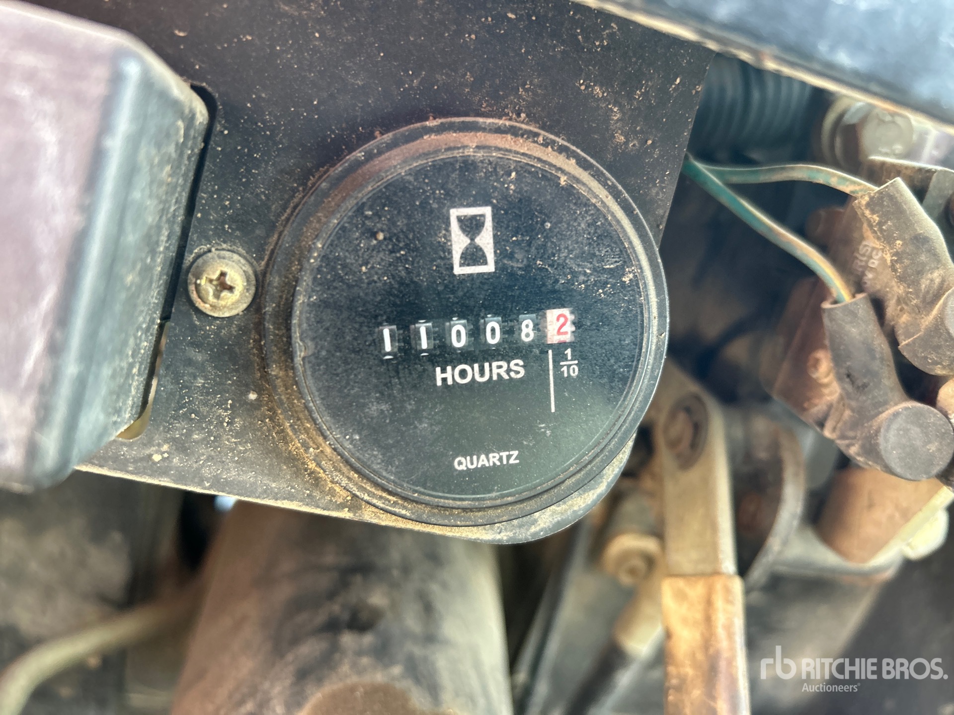 General Appearance with Hour Meter / Odometer