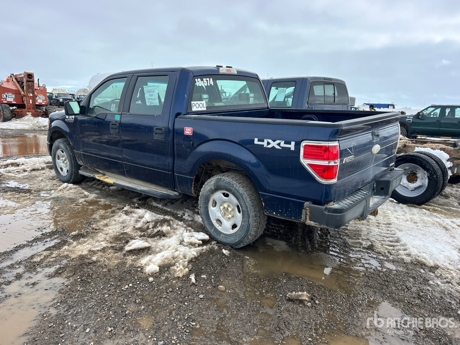 General Appearance with Picture, Left Rear Corner