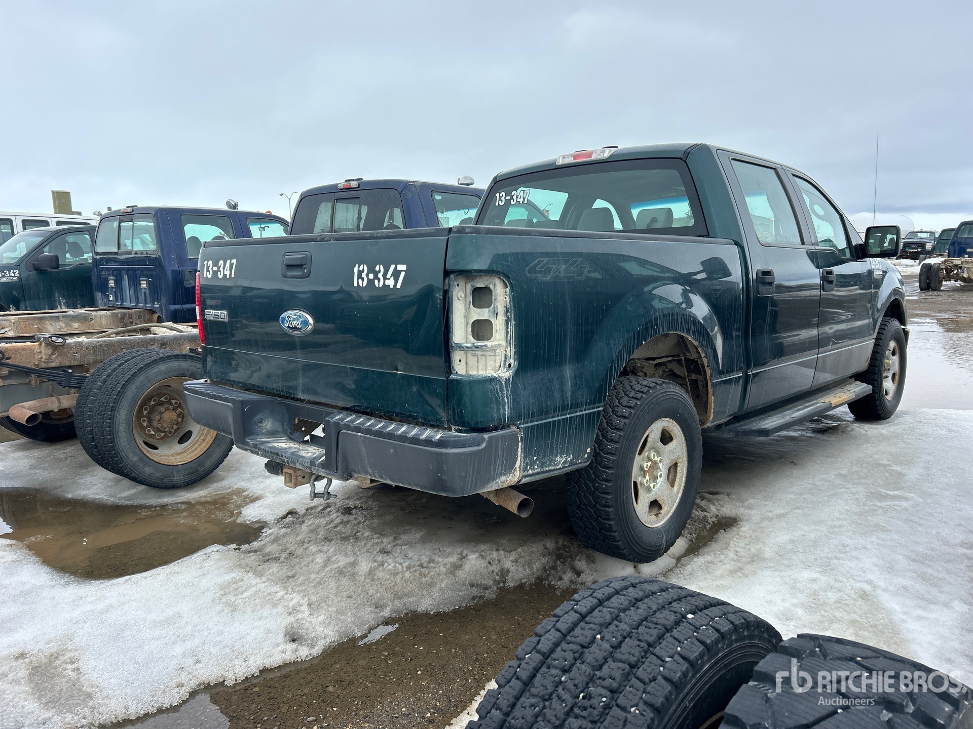 General Appearance with Picture, Right Rear Corner