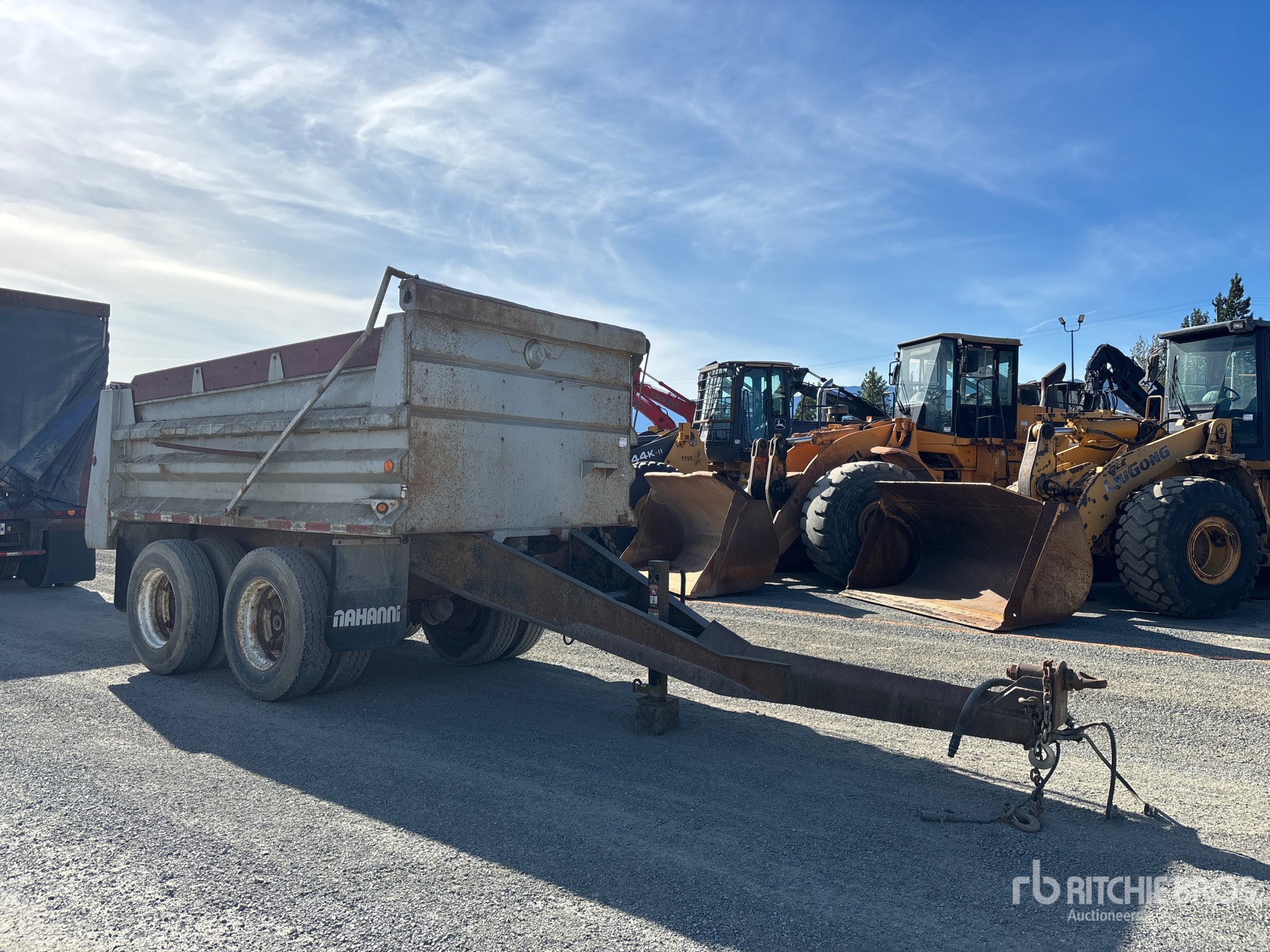 General Appearance with Bild, Ecke vorne rechts