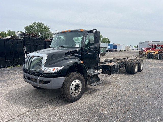 2011 International 4400 6x4 Cab and Chassis