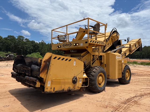 Weiler E1250A Wheel Asphalt Transfer Machine