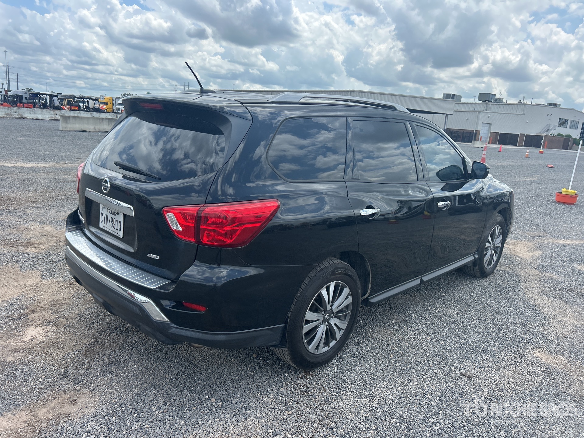 General Appearance with Picture, Right Rear Corner