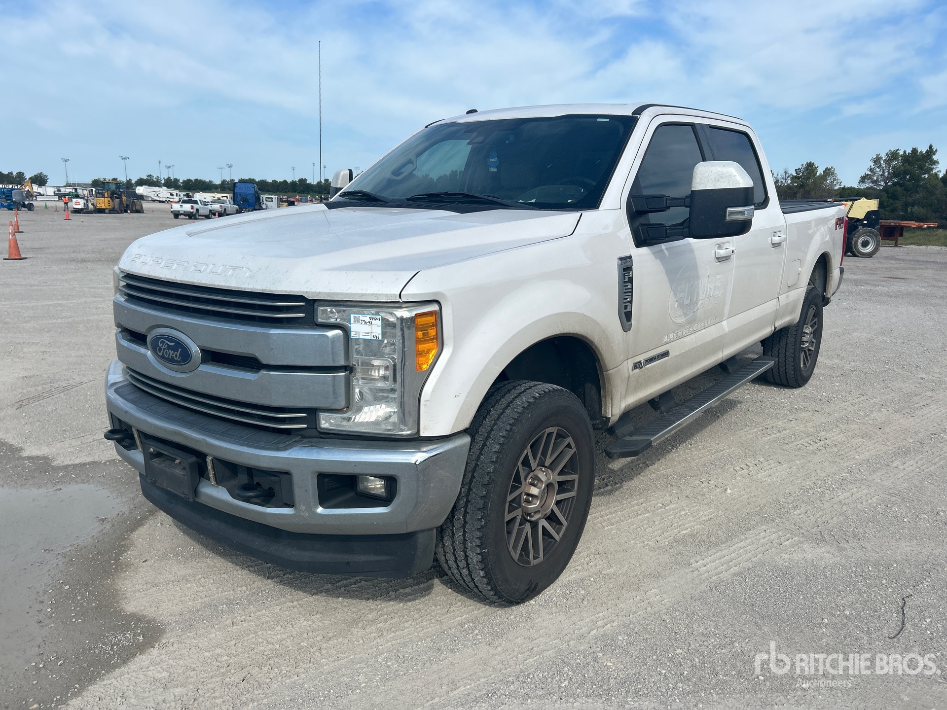 General Appearance with Featured Photo