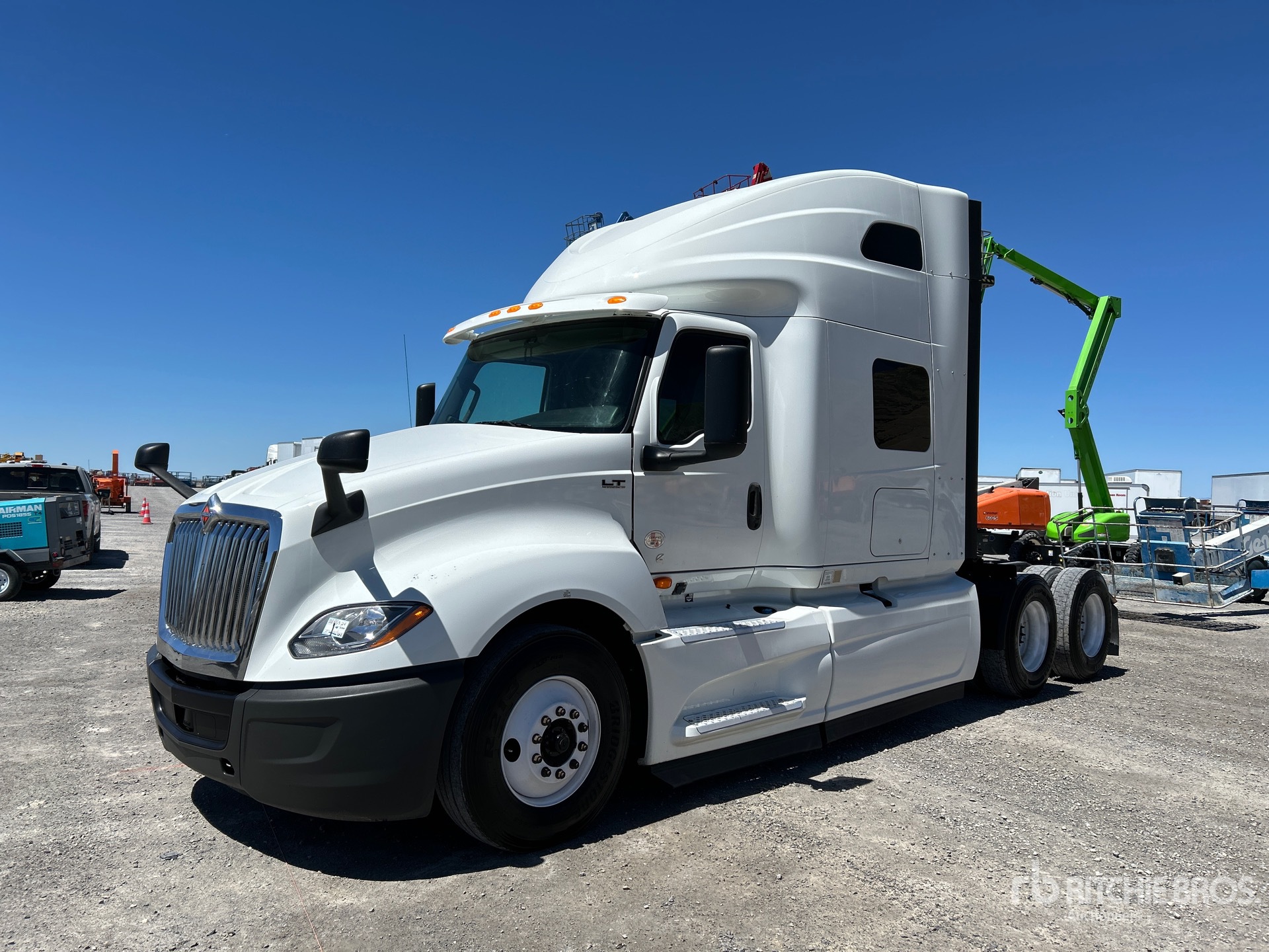 Photo of a 2019 International LT625