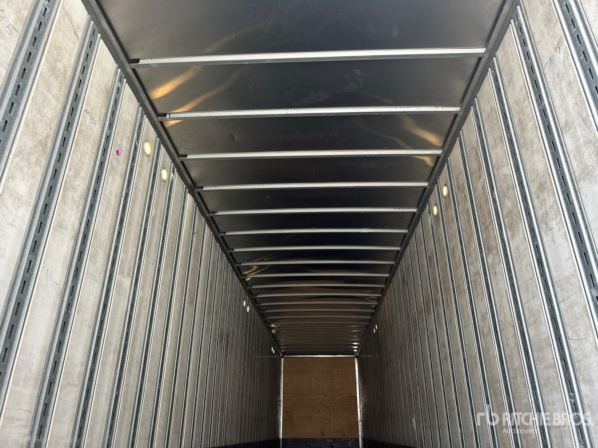 2015 Hyundai 53 FT T/A