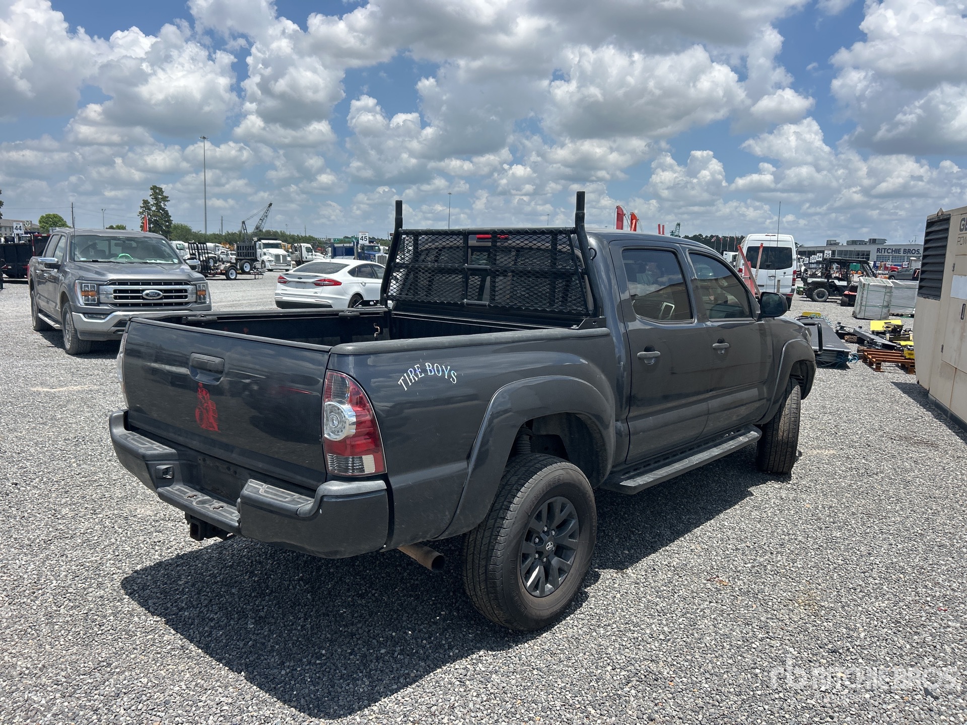 General Appearance with Picture, Right Rear Corner
