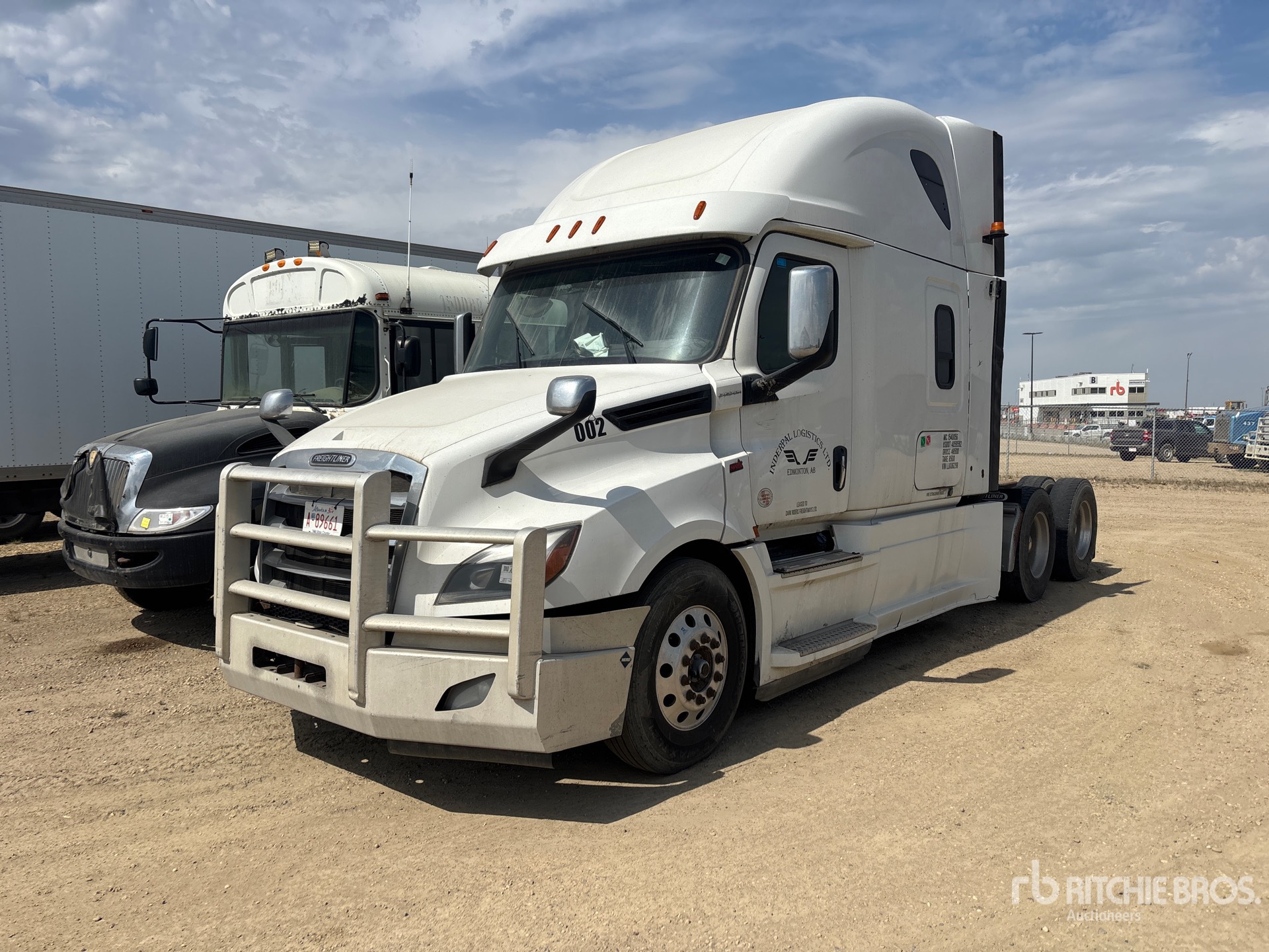 2020 Freightliner CASCADIA 126