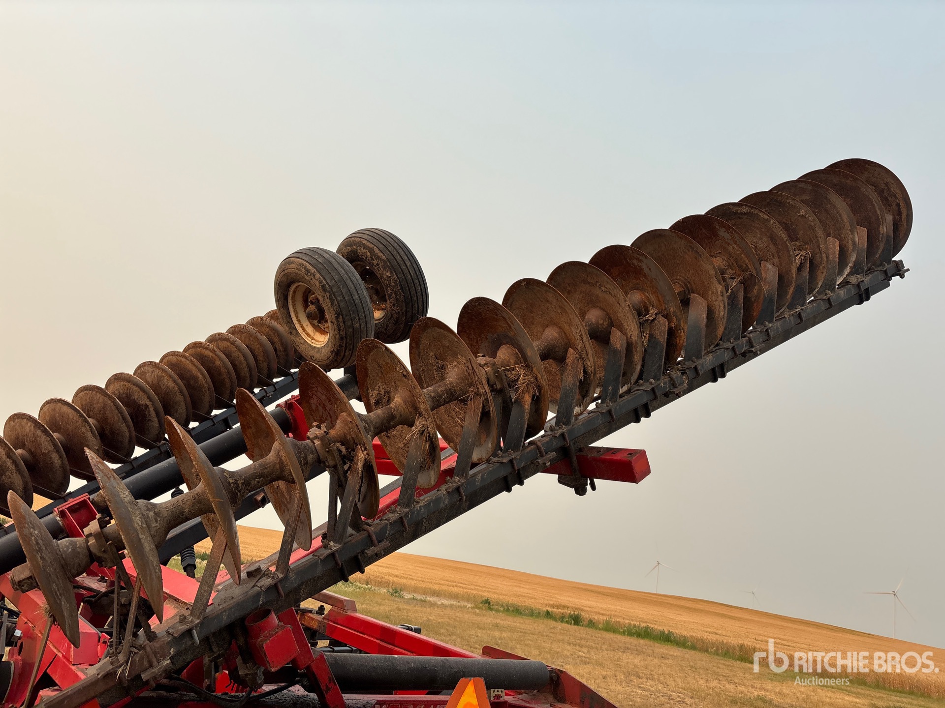 Versatile 28 FT TANDEM