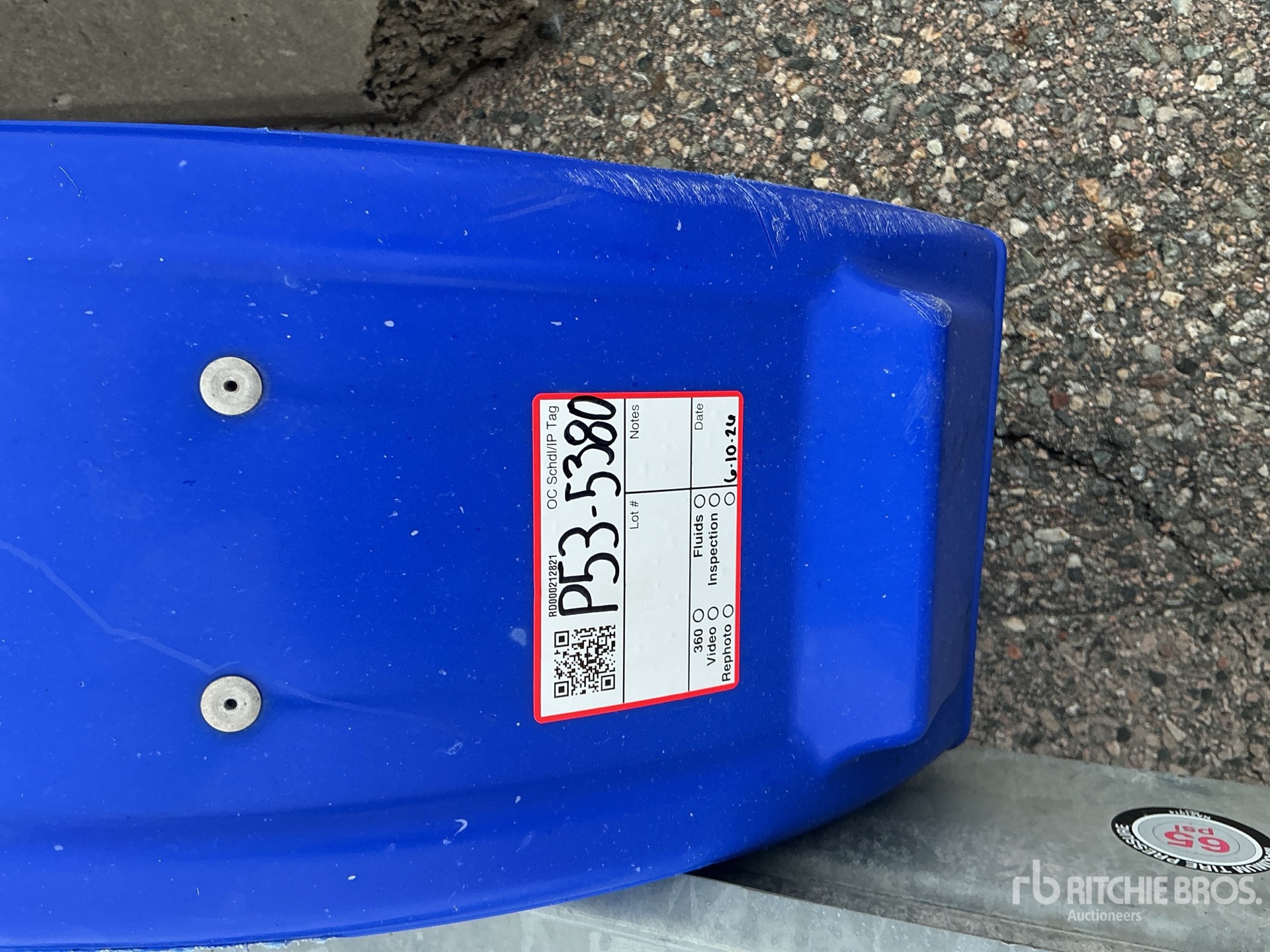 Photo of a 2019 Demco AT7000P