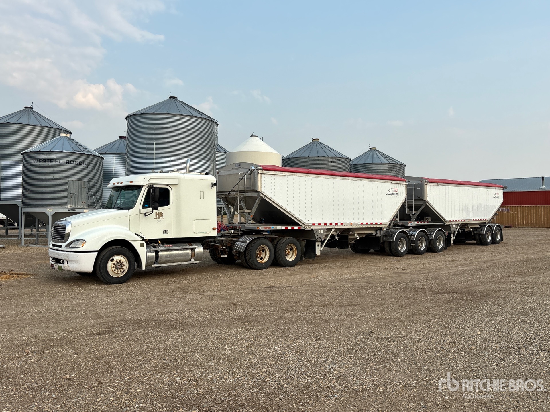 2003 Freightliner 6X4