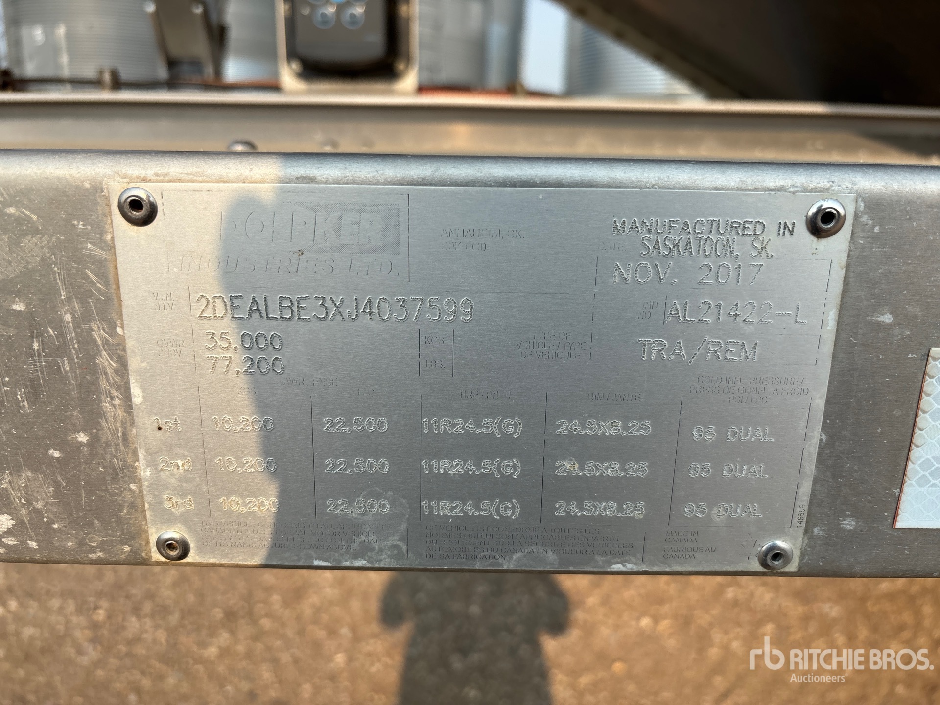 2018 Doepker 28 FT TRI/A SUPER B-TRAIN LEAD