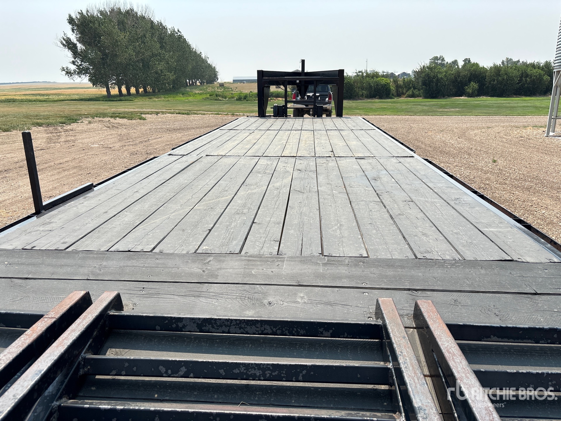 Goertzen 25 FT TRI/A GOOSENECK
