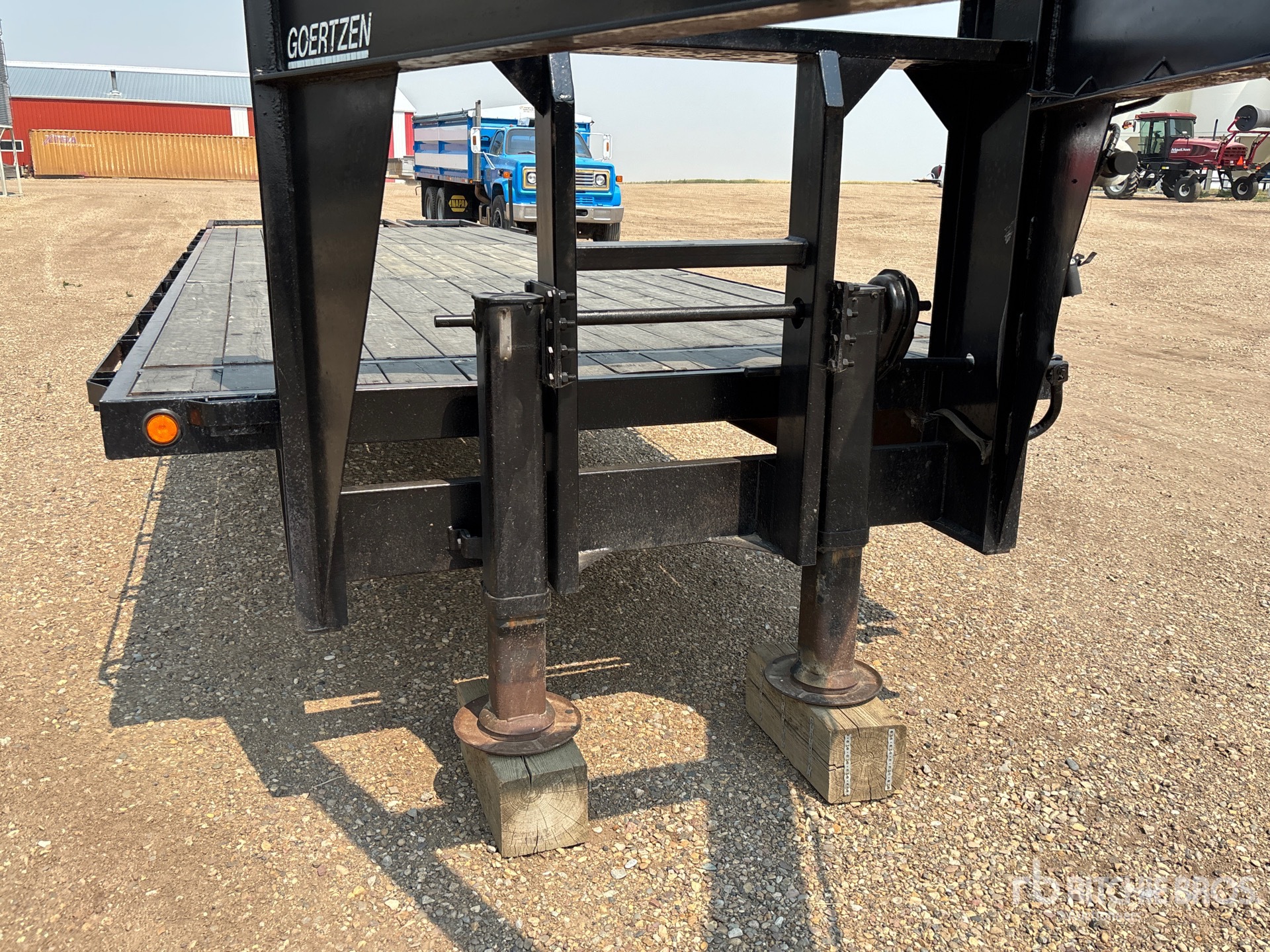 Goertzen 25 FT TRI/A GOOSENECK
