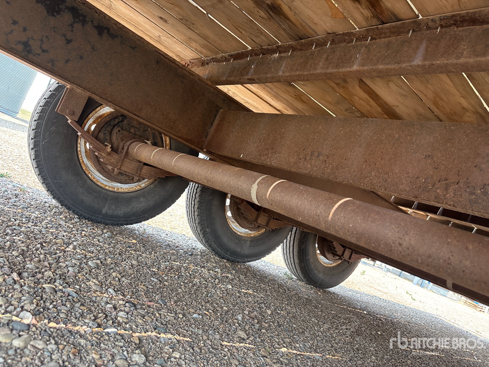 Goertzen 25 FT TRI/A GOOSENECK