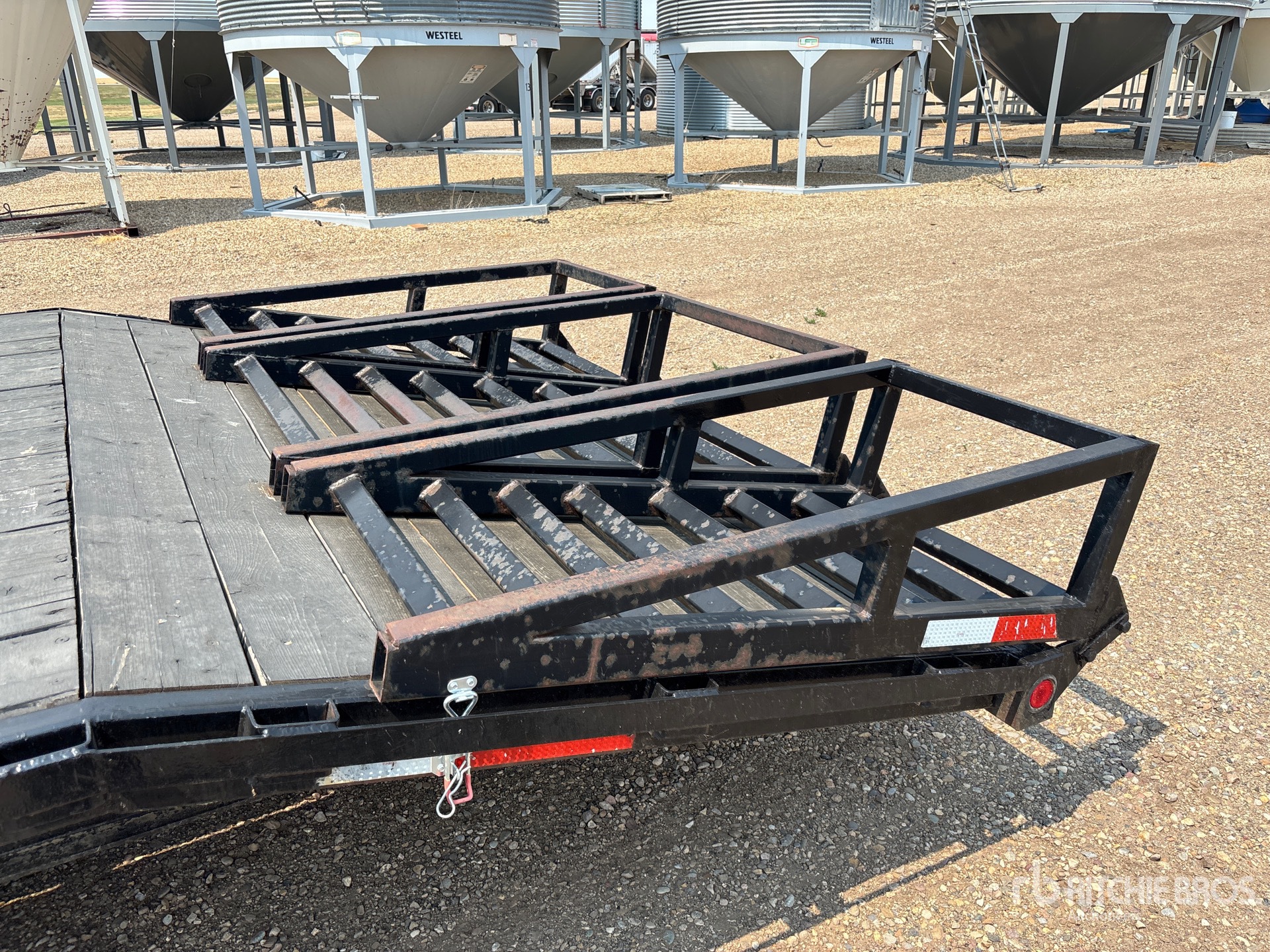 Goertzen 25 FT TRI/A GOOSENECK