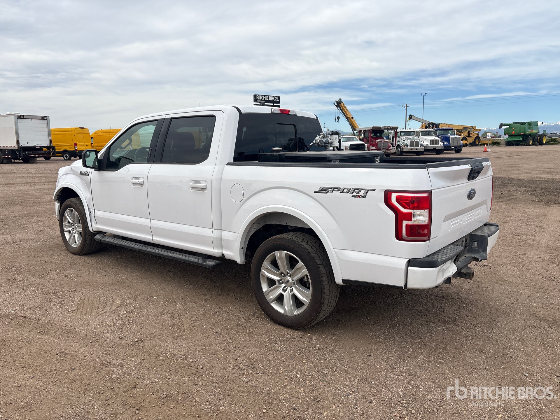 General Appearance with Picture, Left Rear Corner