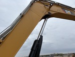 Hydraulics with Ausleger Hubzylinder