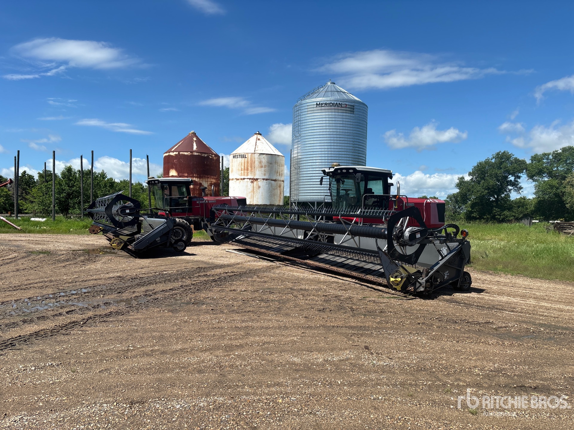 2012 Massey Ferguson WR9740