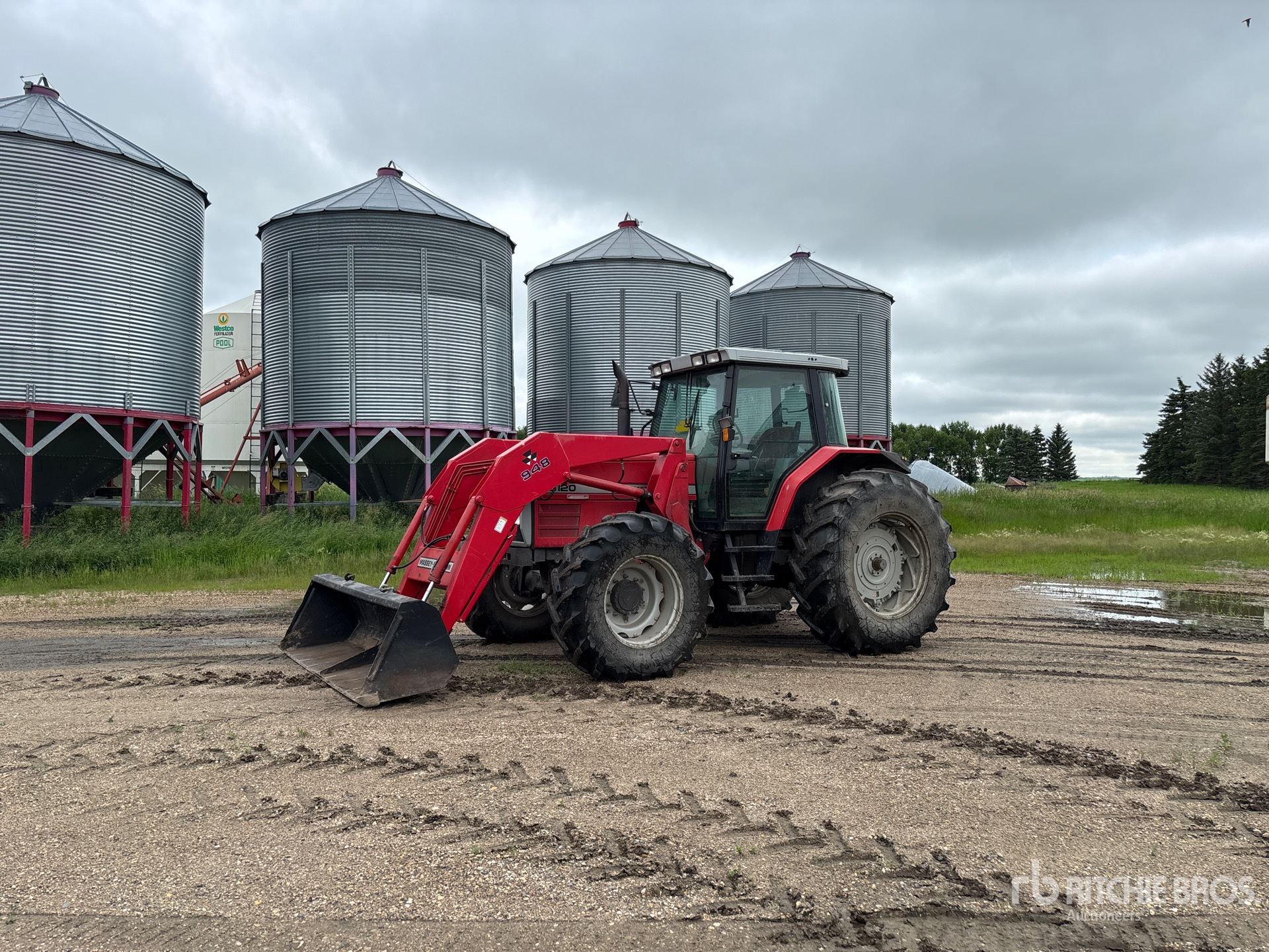 1995 Massey Ferguson 8120