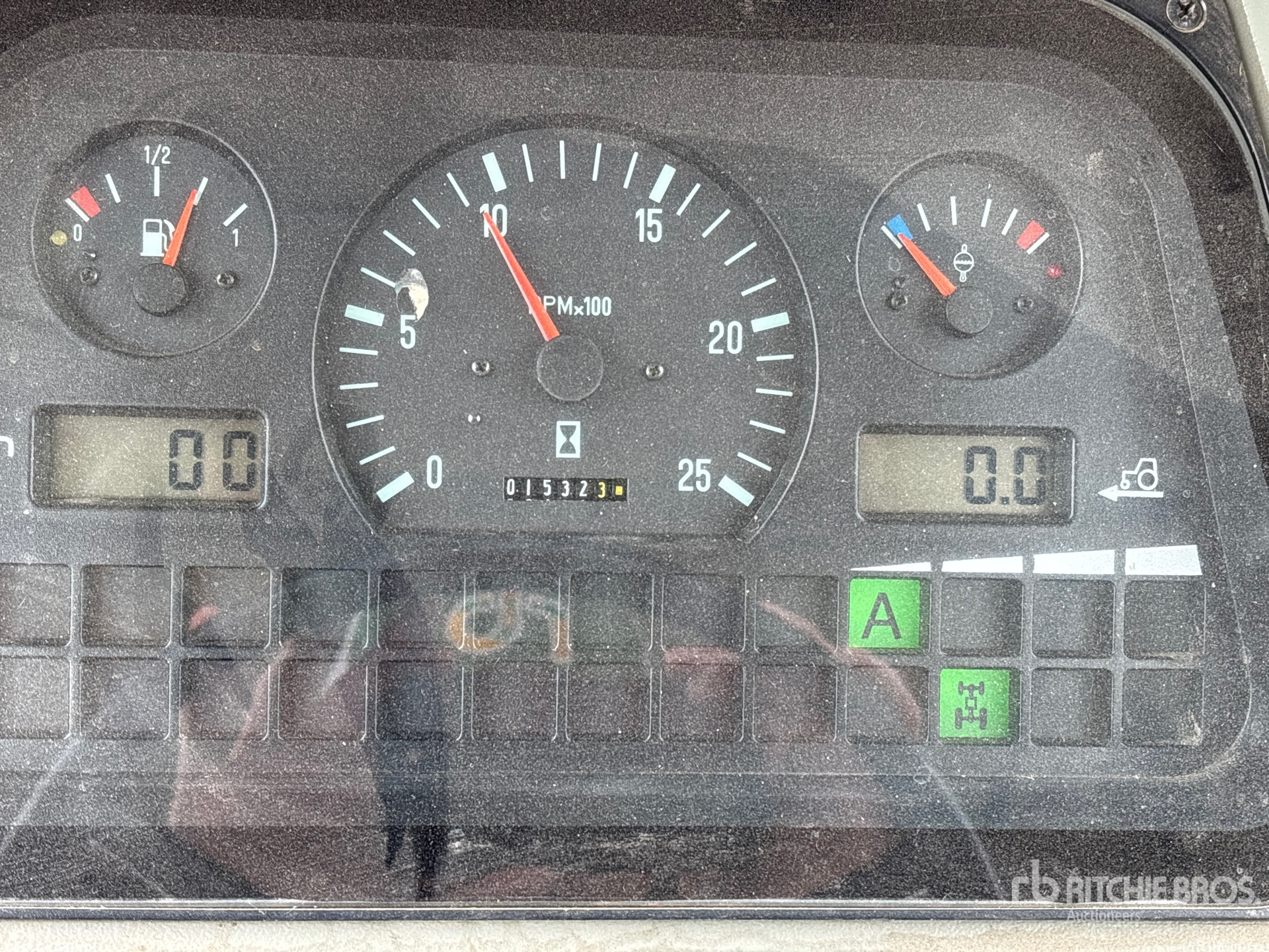 1995 Massey Ferguson 8120