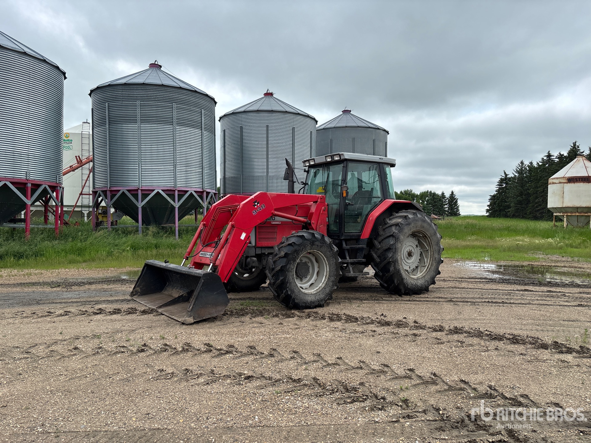 1995 Massey Ferguson 8120