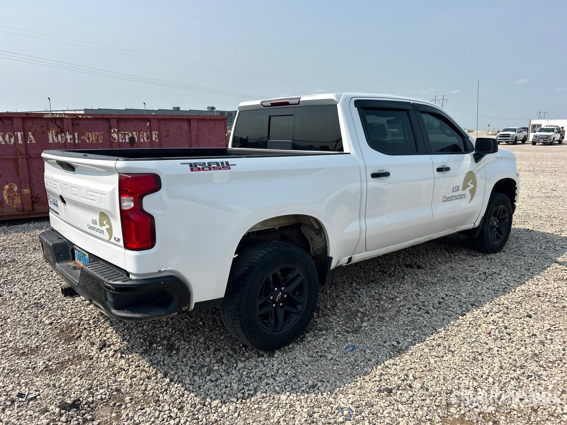 General Appearance with Picture, Right Rear Corner