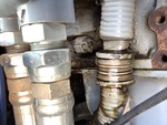 Engine with Oil Leaks
