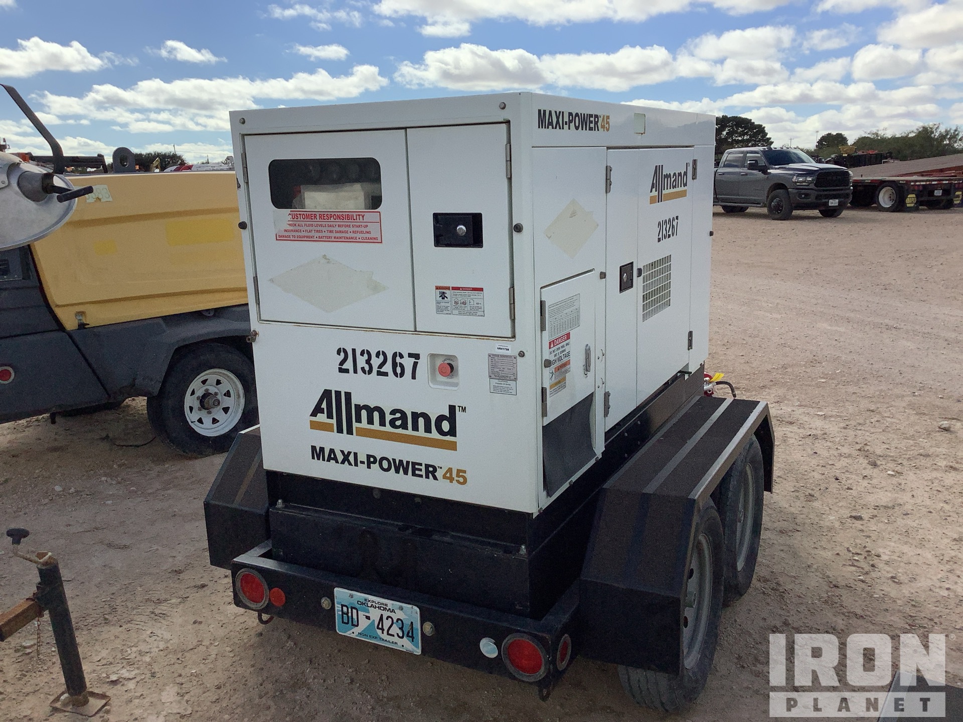 General Appearance with Picture, Right Rear Corner
