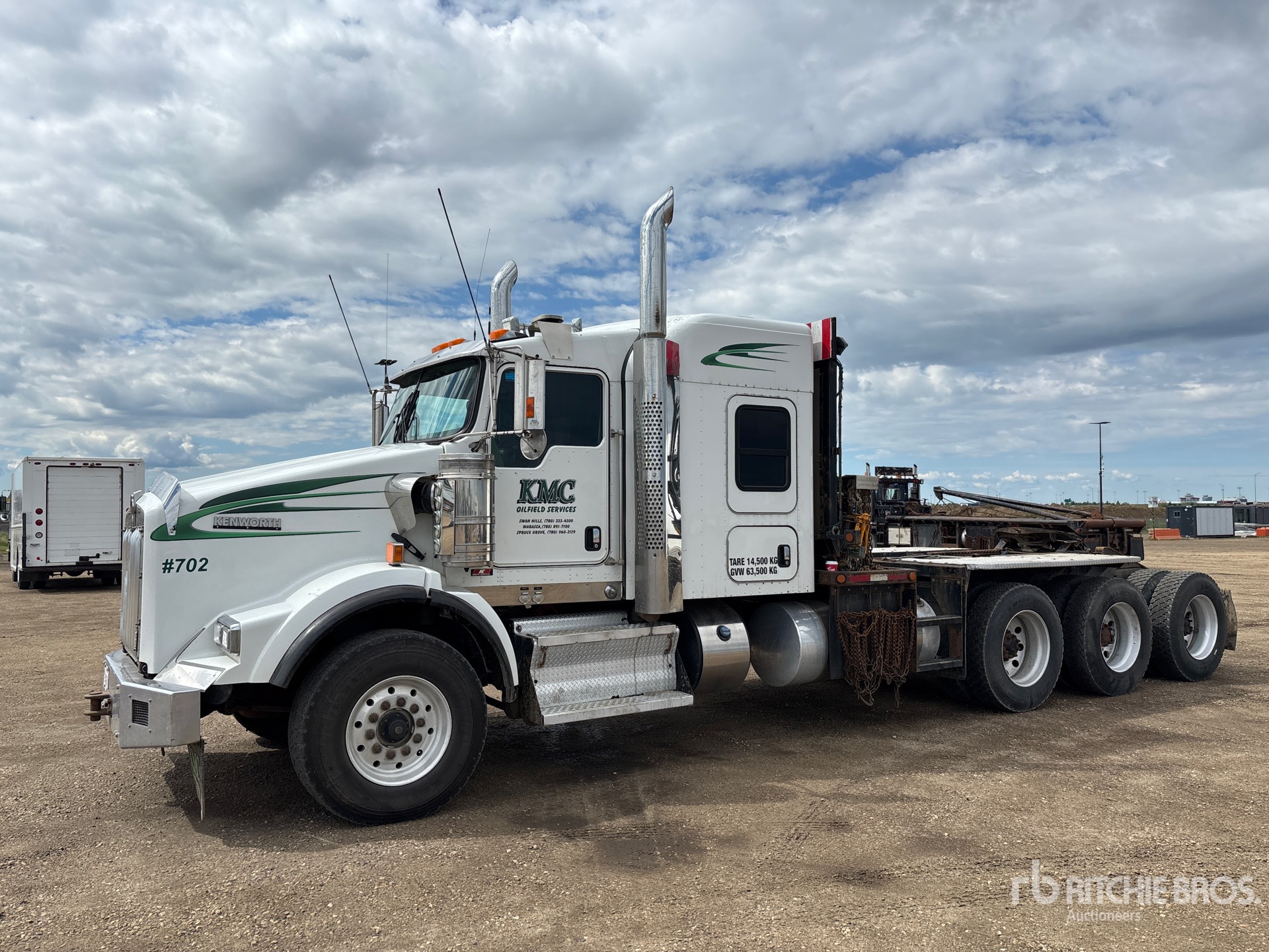 Photo of a 2020 Kenworth T800