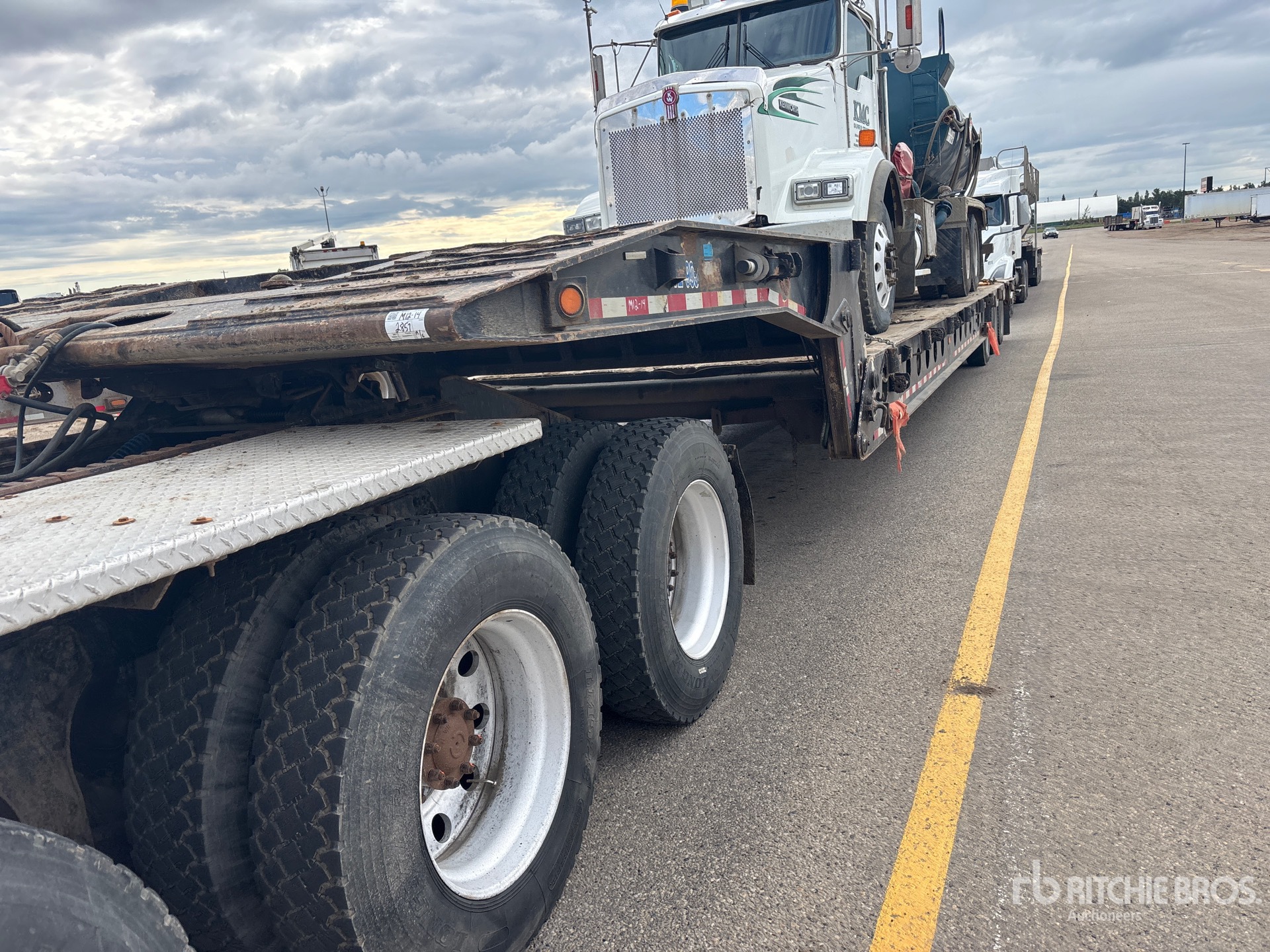 Photo of a 2004 Scona 53 ft Tri/A 40 Ton