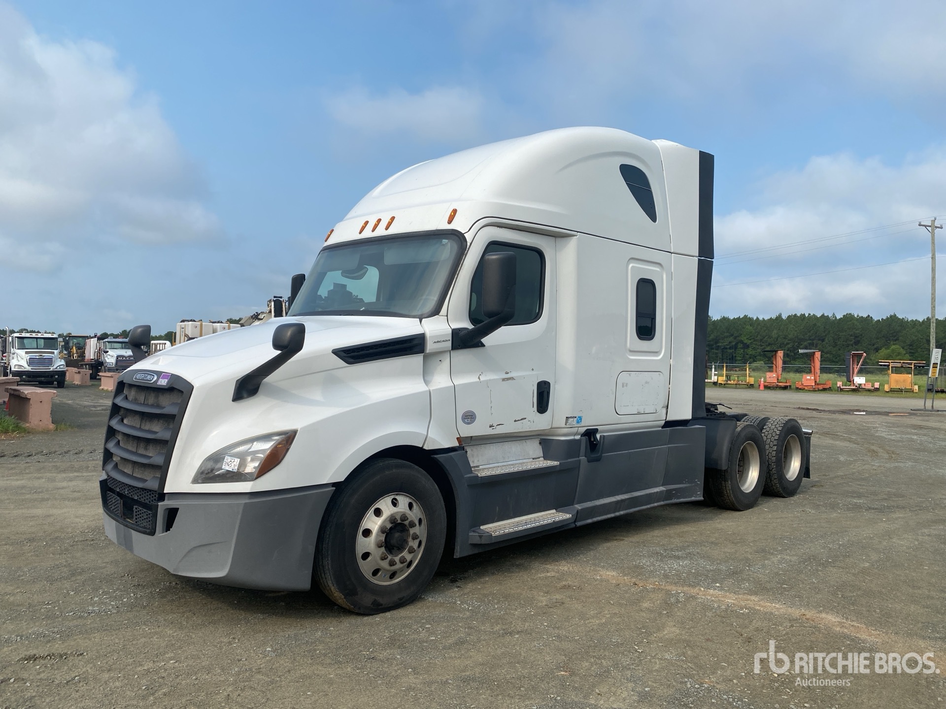 2019 Freightliner Cascadia 126