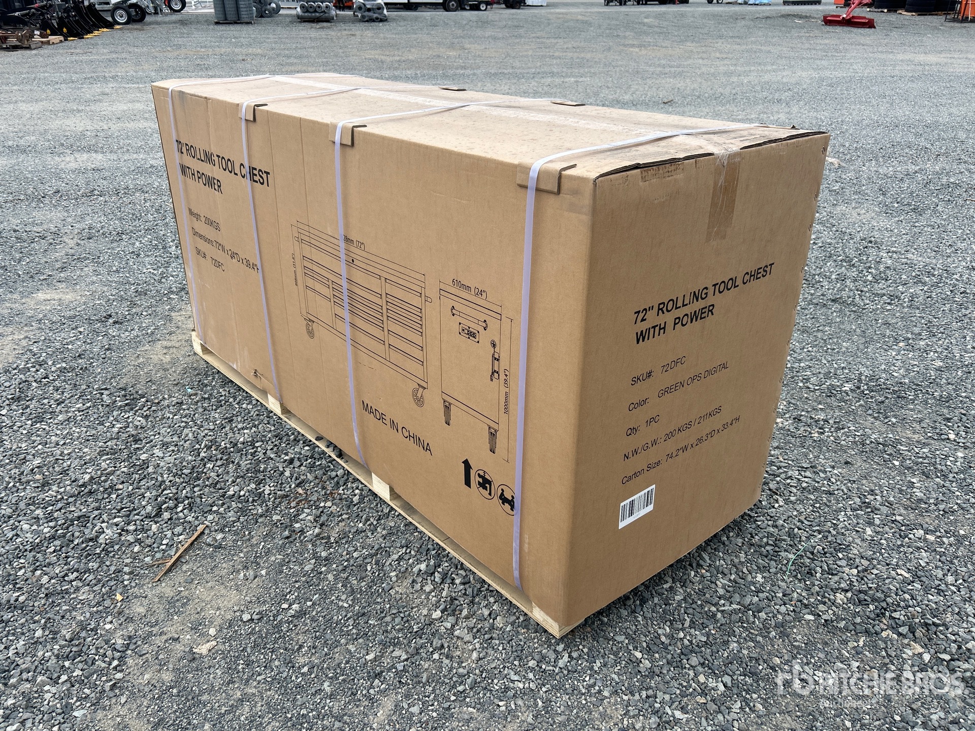 General Appearance with Picture, Right Rear Corner
