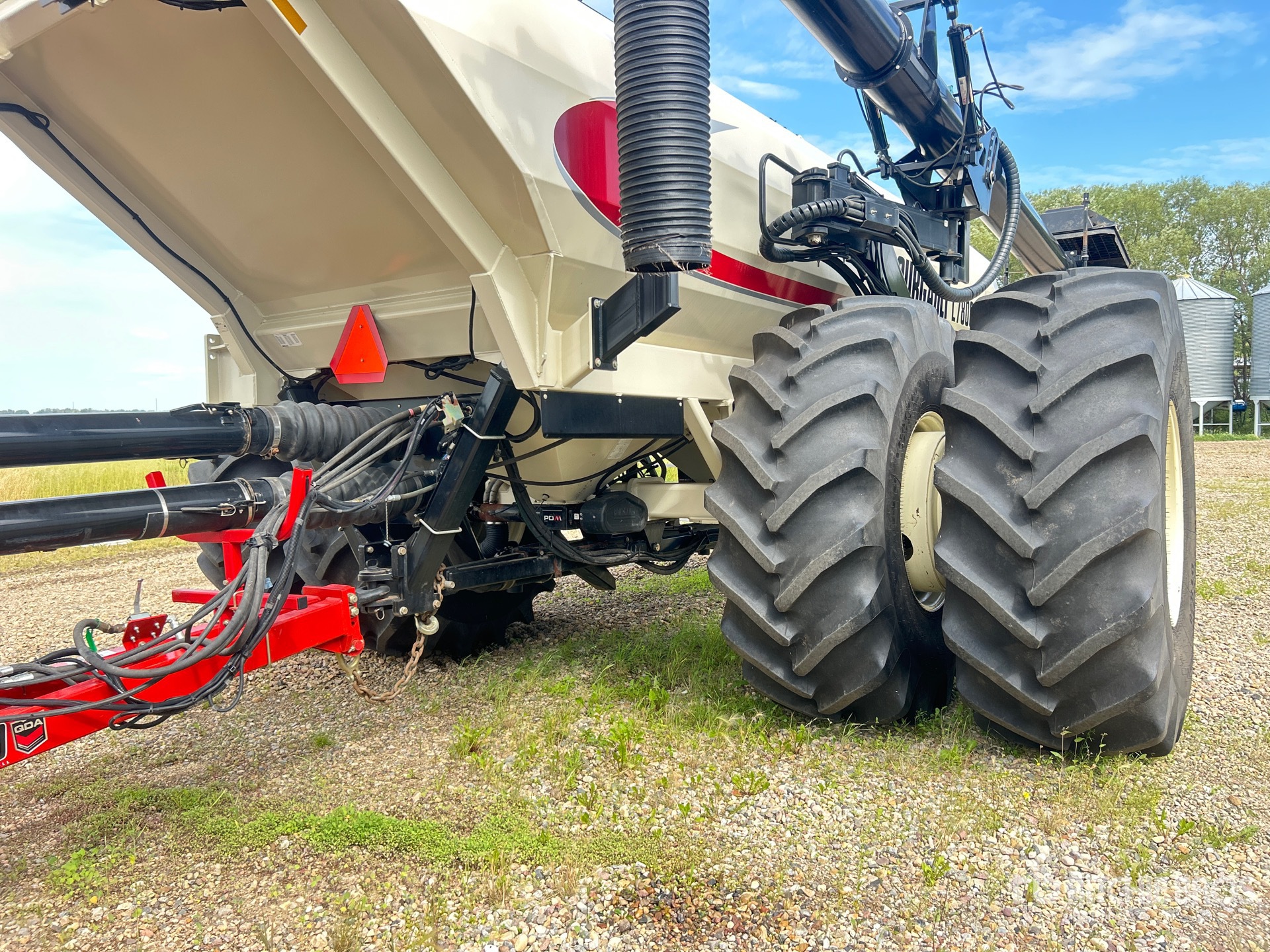 2015 Bourgault 3320 QDA