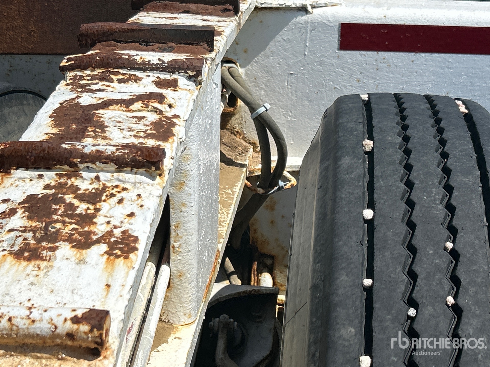 1997 Peerless 30 FT 16-WHEEL REMOVABLE GOOSENECK
